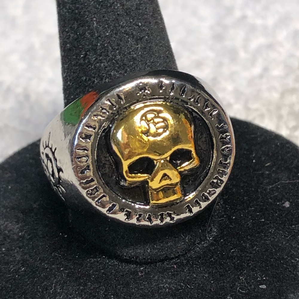 LAST CHANCE Mens skull ring -silver colored gold accent 2D - Picture 3 of 11